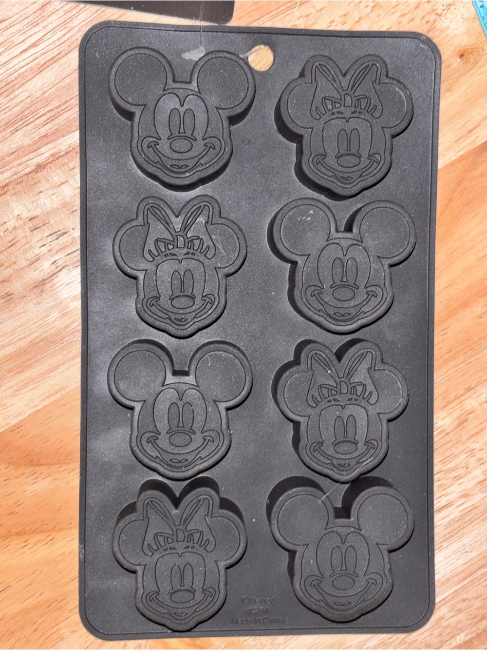 New! Black Silicone Mickey & Minnie Character Mold Tray Bundle (set of 2) - Picture 4 of 5